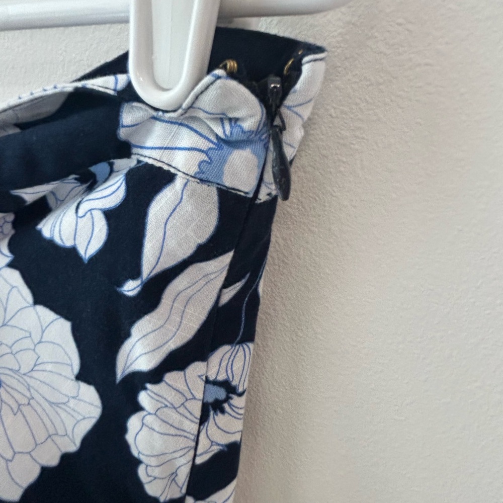 Tommy Hilfiger Navy Blue & White Floral A-Line Skirt – Size 8 - Picture 3 of 4
